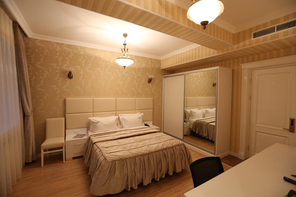 Old Street Boutique Hotel Баку Стая снимка